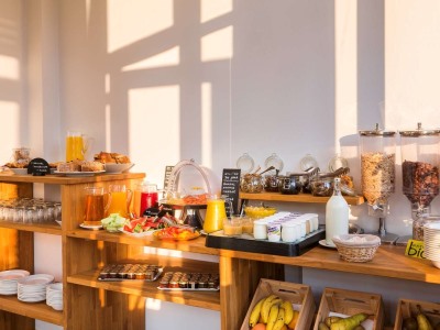 breakfast room - hotel regent contades,bw premier collection - strasbourg, france