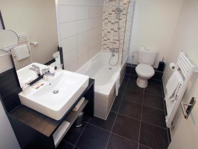 bathroom - hotel appart'hotel odalys city green marsh - strasbourg, france