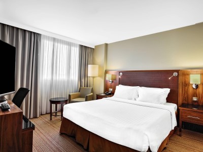 bedroom - hotel courtyard marriott toulouse airport - toulouse, france