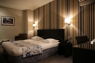 standard bedroom 3 - hotel grand hotel d'orleans - toulouse, france