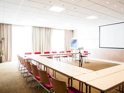 conference room - hotel novotel toulouse purpan airport - toulouse, france