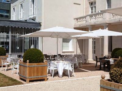 restaurant 1 - hotel chateau belmont by the crest collection - tours, france