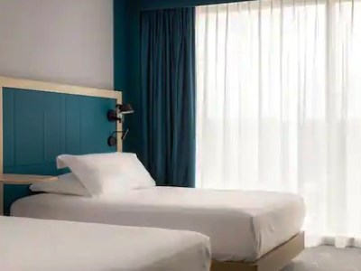 bedroom 1 - hotel hampton by hilton tours centre - tours, france