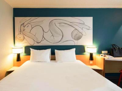 bedroom - hotel ibis tours centre gare - tours, france
