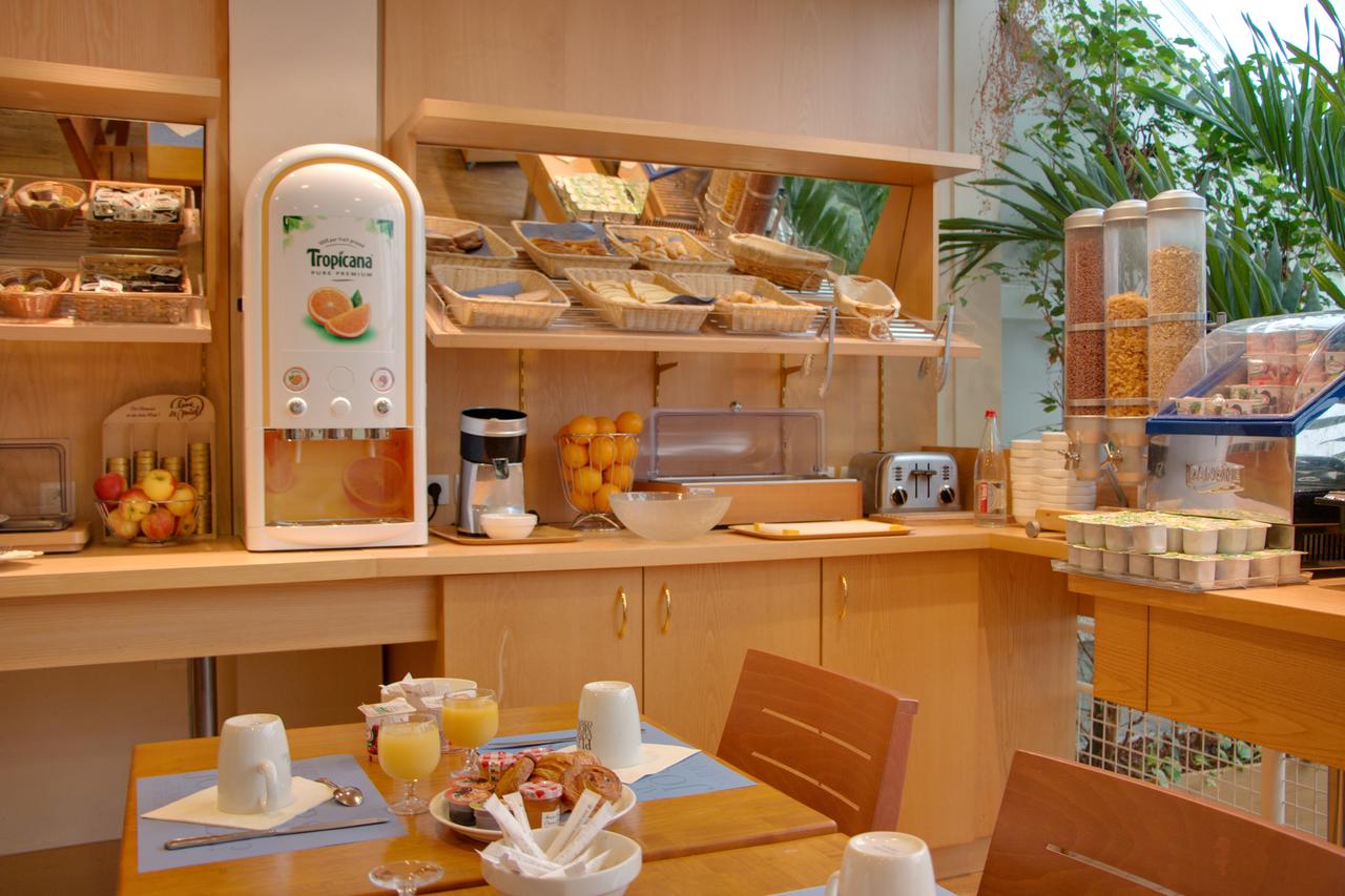 breakfast room - hotel kyriad tours centre - tours, france