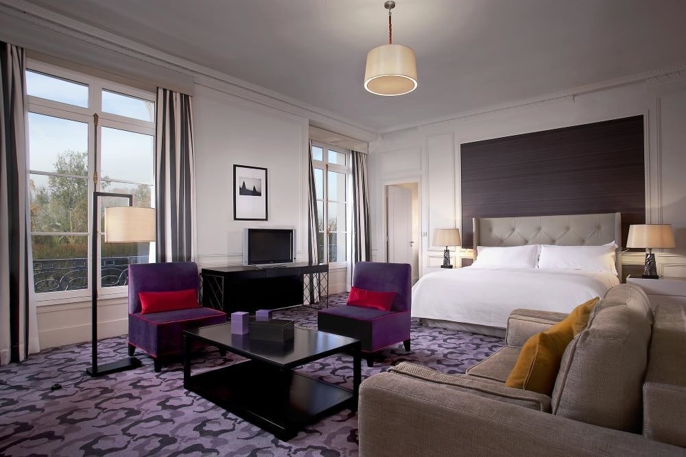 junior suite - hotel waldorf astoria trianon palace - versailles, france