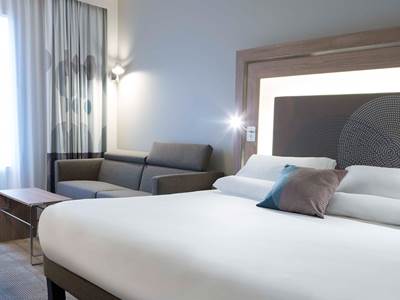bedroom - hotel novotel chateau de versailles - versailles, france