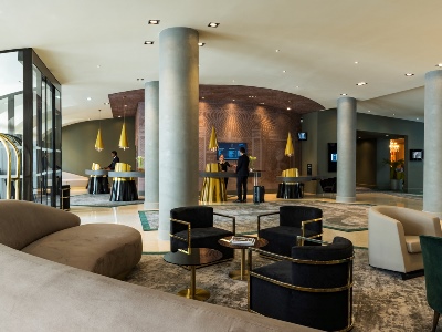 lobby - hotel le louis chateau mgallery by sofitel - versailles, france