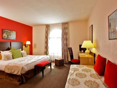 bedroom 5 - hotel au grand hotel de sarlat - sarlat la caneda, france