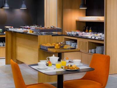 breakfast room - hotel best western plus divona cahors - cahors, france