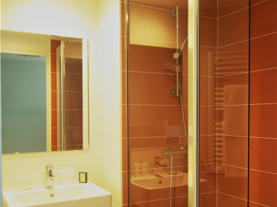 bathroom - hotel apparthotel torcy - torcy, france