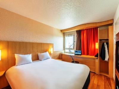 bedroom 2 - hotel b and b lyon eurexpo bron - bron, france