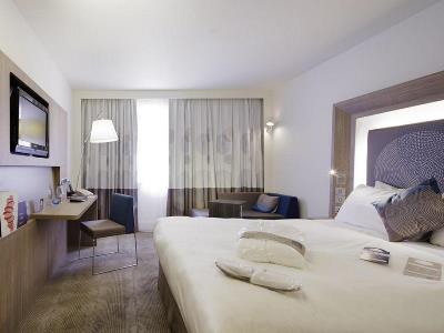 bedroom 2 - hotel novotel evry courcouronnes - evry, france