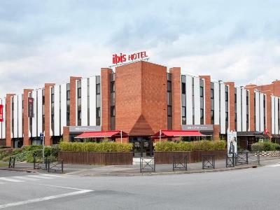 exterior view - hotel ibis evry-courcouronnes - evry, france