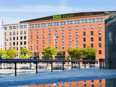 exterior view - hotel ibis styles evry cathedrale - evry, france