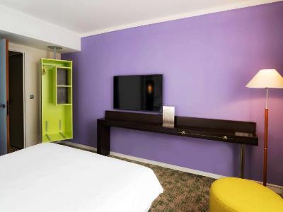 bedroom 3 - hotel ibis styles evry cathedrale - evry, france