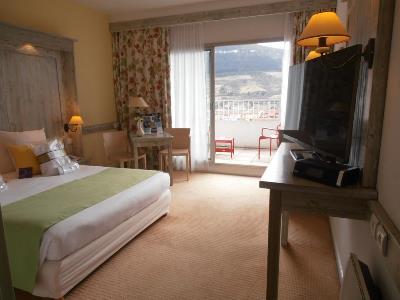 bedroom 1 - hotel mercure millau - millau, france