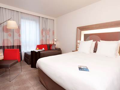 bedroom - hotel novotel paris rueil malmaison - rueil malmaison, france