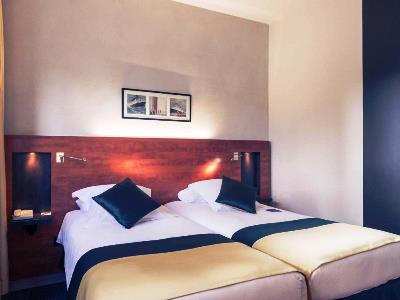 bedroom 1 - hotel mercure maurepas saint quentin - maurepas, france