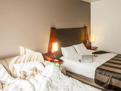 bedroom 1 - hotel mercure paris val de fontenay - fontenay sous bois, france
