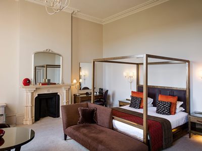 suite 1 - hotel mercure warwickshire walton hall - walton-warwickshire, united kingdom