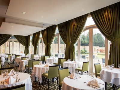 restaurant - hotel mercure warks walton hall - walton-warwickshire, united kingdom
