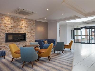 lobby 1 - hotel doubletree by hilton oxford belfry - thame, united kingdom