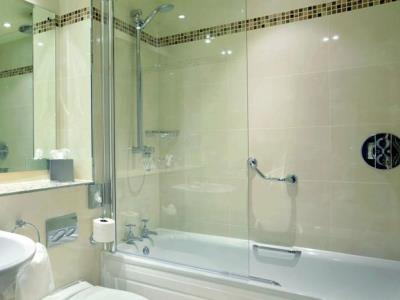 bathroom - hotel macdonald aviemore - aviemore, united kingdom