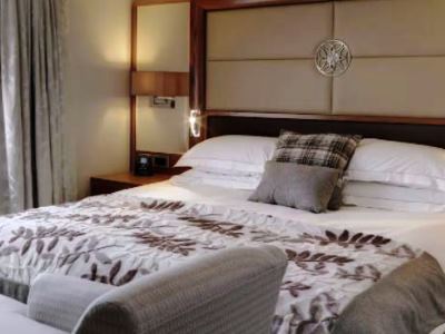 bedroom - hotel hilton grand vacations at craigendarroch - ballater, united kingdom