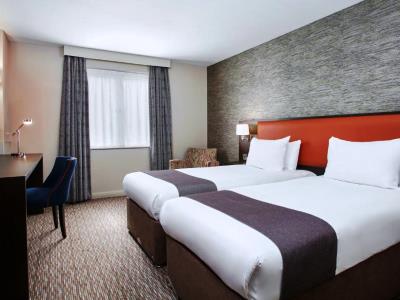 bedroom 1 - hotel holiday inn belfast city centre - belfast-n.irl, united kingdom