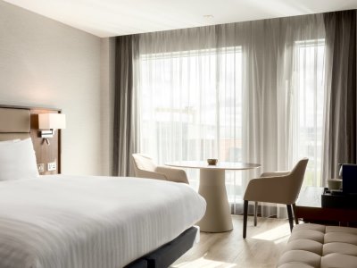 bedroom 1 - hotel ac hotel belfast - belfast-n.irl, united kingdom