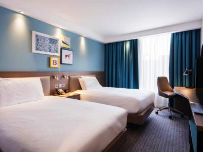bedroom - hotel hampton by hilton belfast city centre - belfast-n.irl, united kingdom