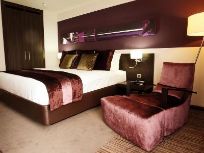 bedroom 1 - hotel crowne plaza birmingham city centre - birmingham, united kingdom