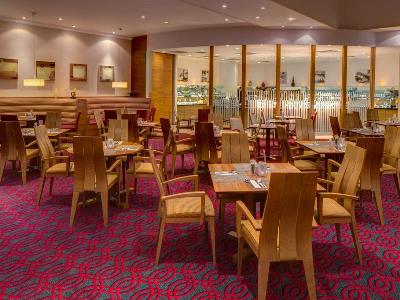 restaurant 2 - hotel hilton birmingham metropole - birmingham, united kingdom