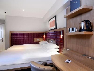 bedroom 1 - hotel birmingham, bw signature - birmingham, united kingdom