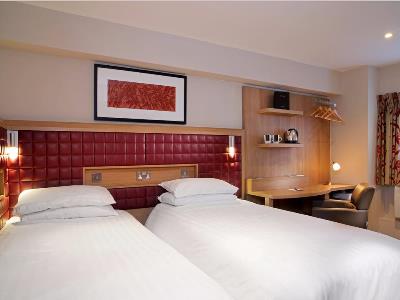 bedroom 2 - hotel birmingham, bw signature - birmingham, united kingdom