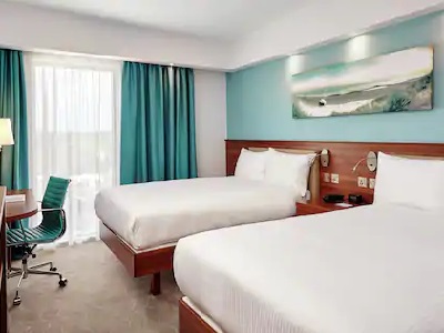 bedroom - hotel hampton by hilton blackburn - blackburn, united kingdom