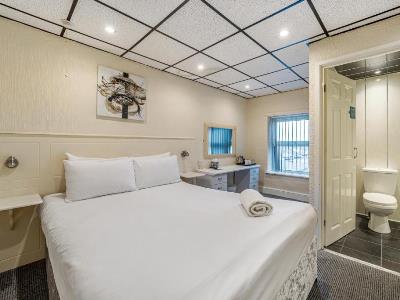 bedroom - hotel bluewaters hotel - blackpool, united kingdom