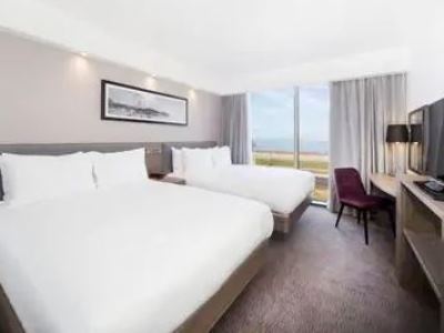 bedroom 1 - hotel hampton by hilton blackpool - blackpool, united kingdom