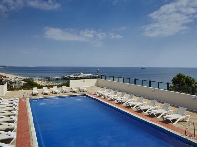 outdoor pool - hotel bournemouth highcliff marriott - bournemouth, united kingdom