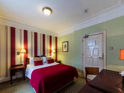 bedroom - hotel old ship - brighton, united kingdom