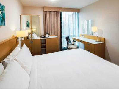 bedroom 2 - hotel hilton garden inn bristol city centre - bristol, united kingdom