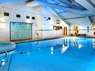 indoor pool - hotel doubletree by hilton bristol north - bristol, united kingdom