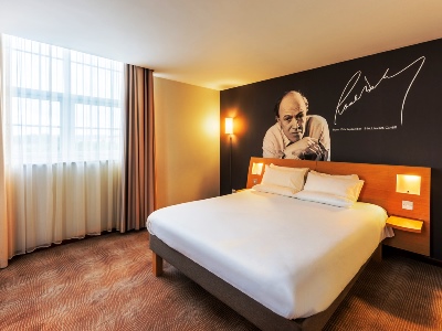bedroom - hotel novotel cardiff centre - cardiff, united kingdom
