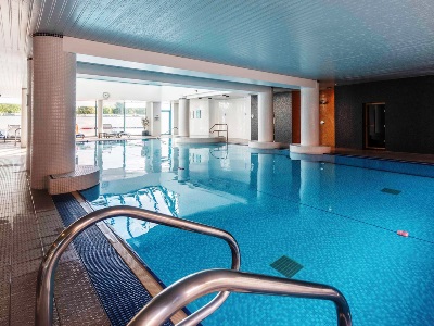 indoor pool - hotel novotel cardiff centre - cardiff, united kingdom