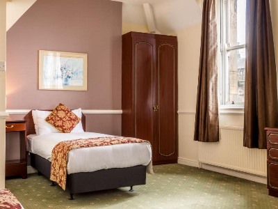 bedroom - hotel the county - carlisle, united kingdom