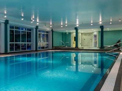 indoor pool - hotel doubletree by hilton cheltenham - cheltenham, united kingdom