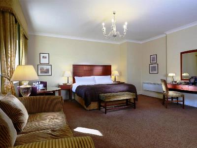 bedroom 2 - hotel macdonald portal - chester, united kingdom