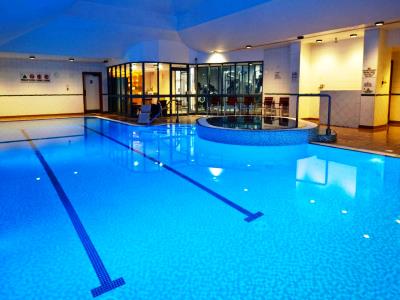 indoor pool - hotel doubletree by hilton coventry - coventry, united kingdom