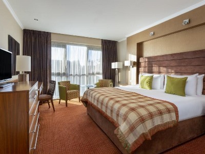 bedroom - hotel crewe hall - crewe, united kingdom